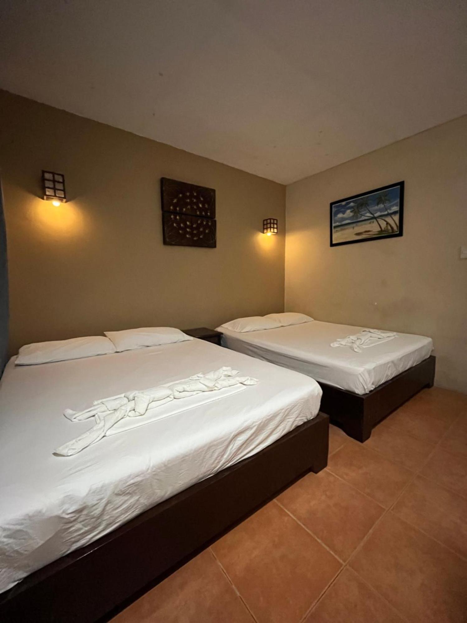 Boracay Ocean Bay Hotel Balabag  Bagian luar foto