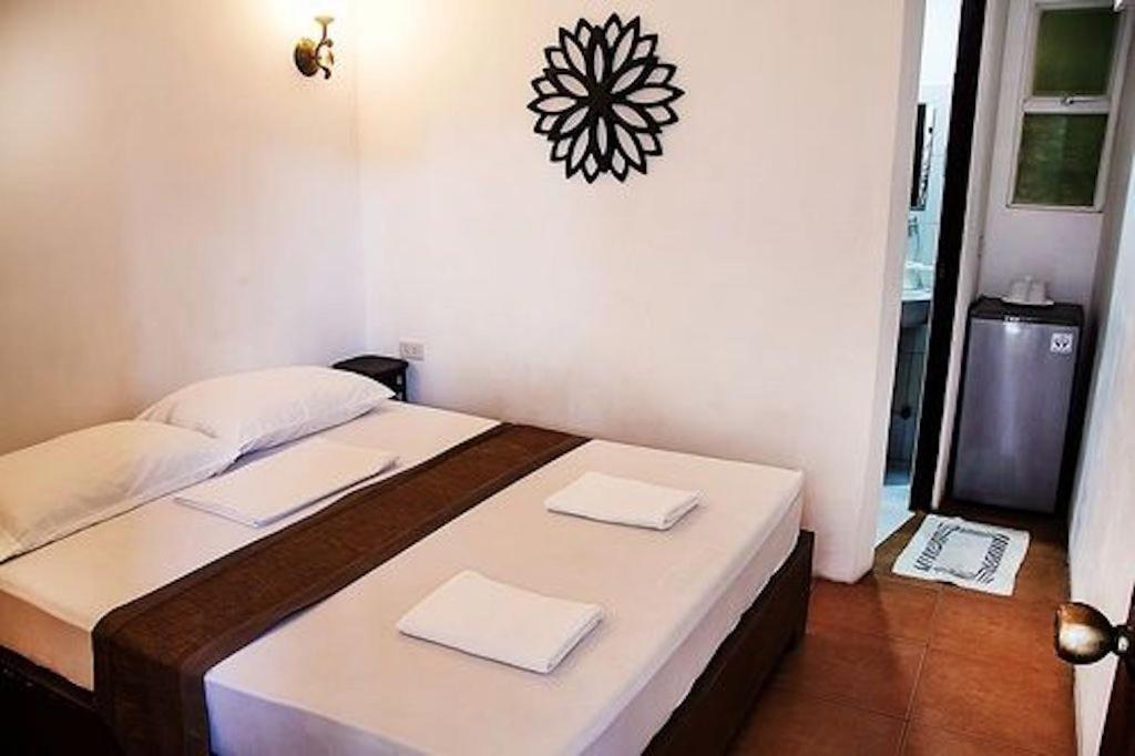 Boracay Ocean Bay Hotel Balabag  Bagian luar foto