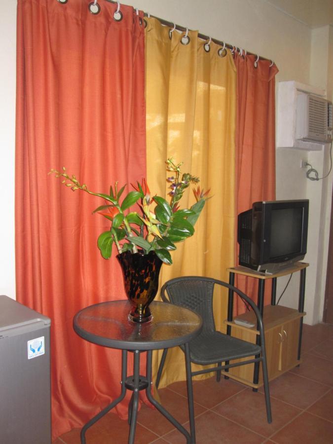 Boracay Ocean Bay Hotel Balabag  Bagian luar foto